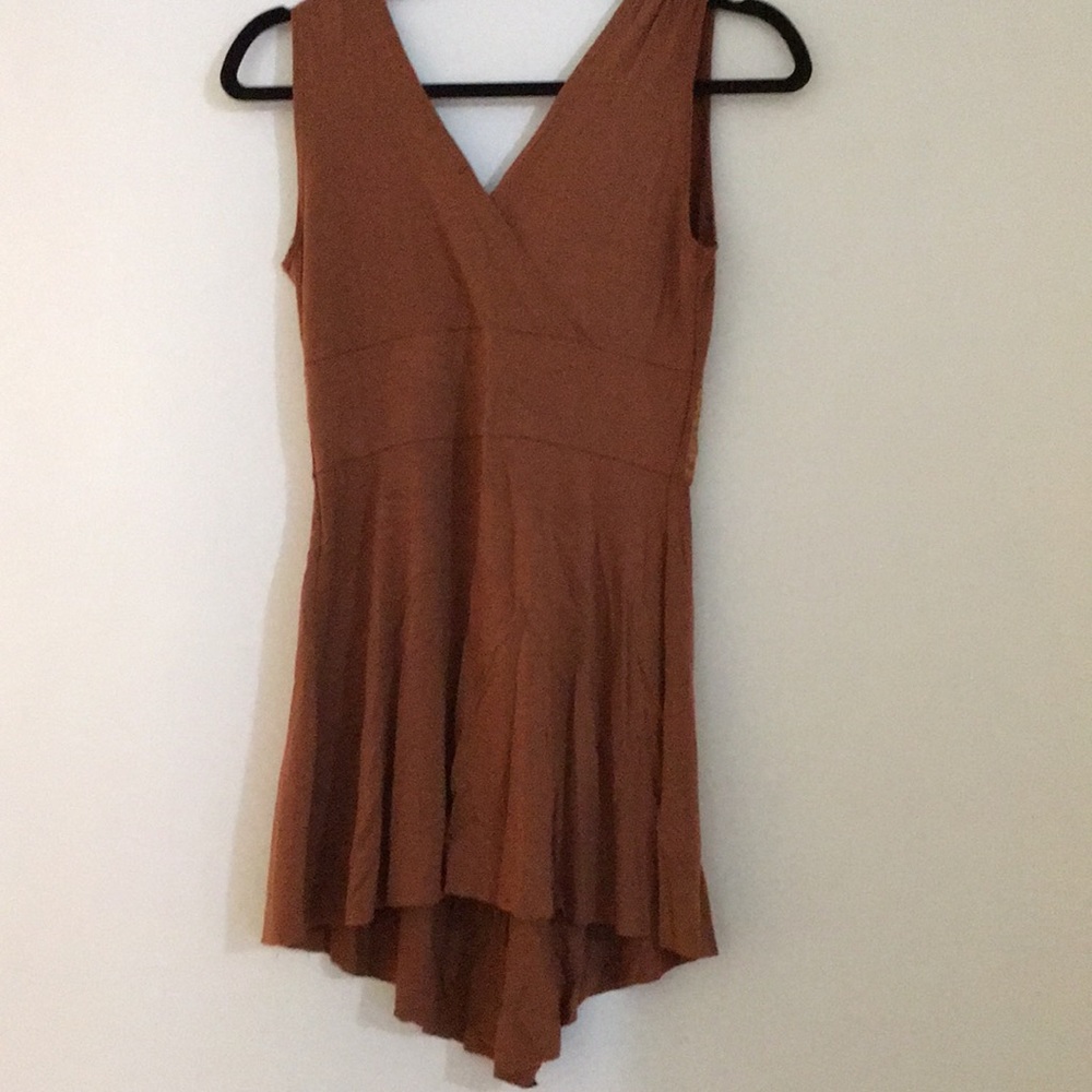 Tank - Picture 2 of 5